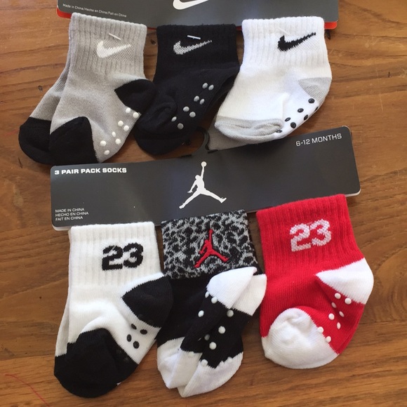 baby nike socks